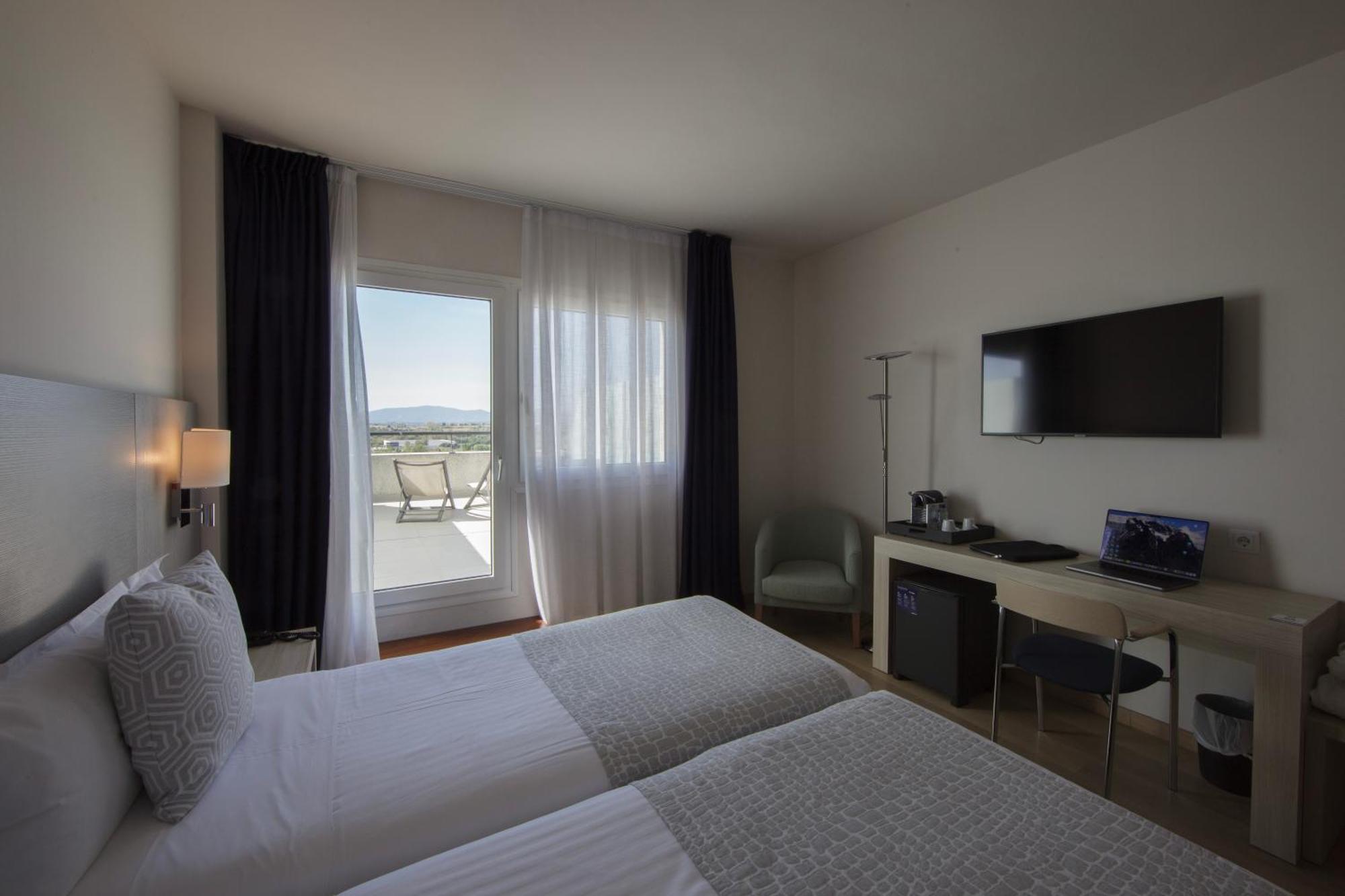Augusta Barcelona Valles Гранольерс Экстерьер фото
